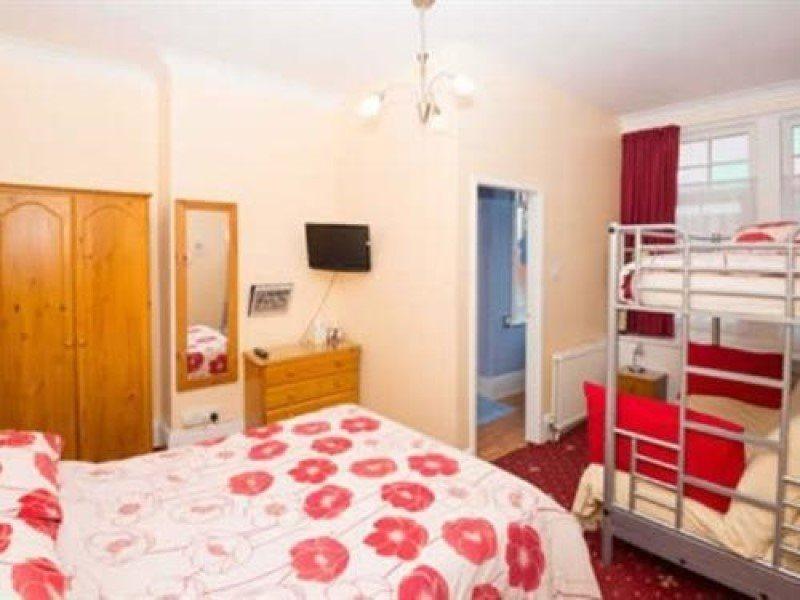 The Meltham Guest House Scarborough Eksteriør billede
