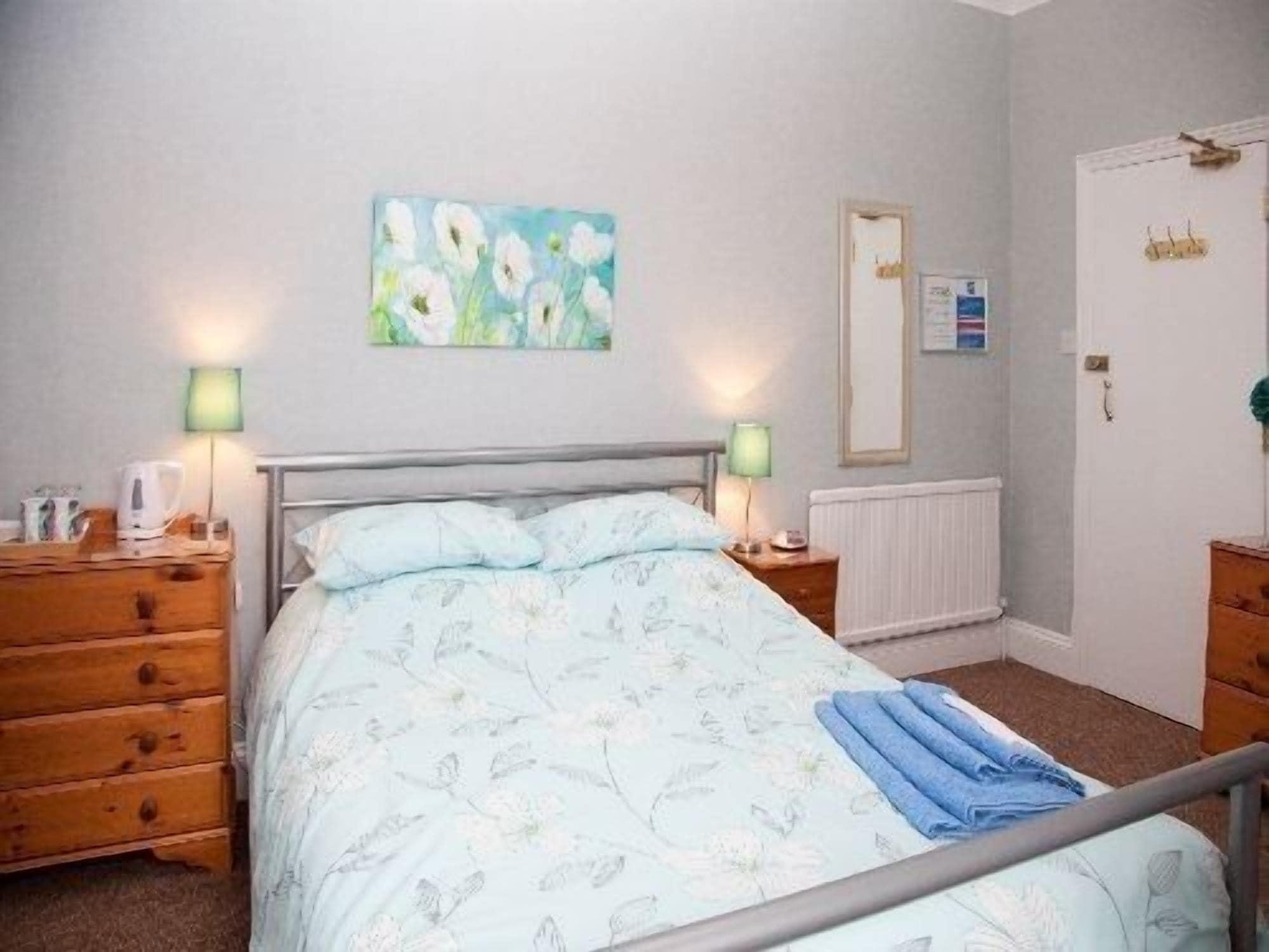The Meltham Guest House Scarborough Eksteriør billede